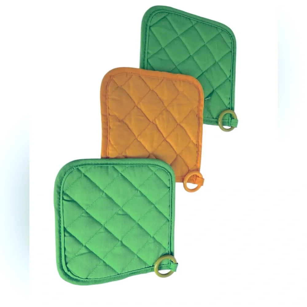 Vintage Pot Holders with Matching Rings & True 70s Color Palette of Greens&Golds